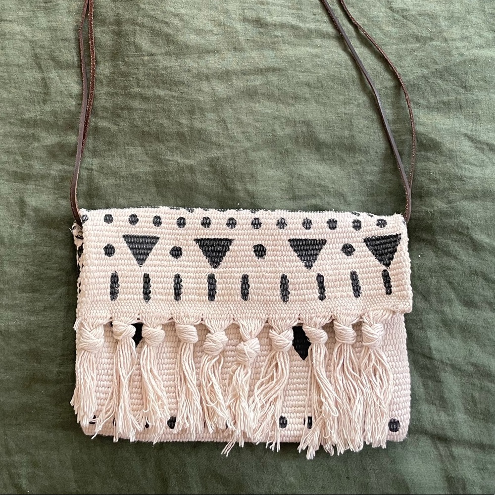 Boho knit clutch